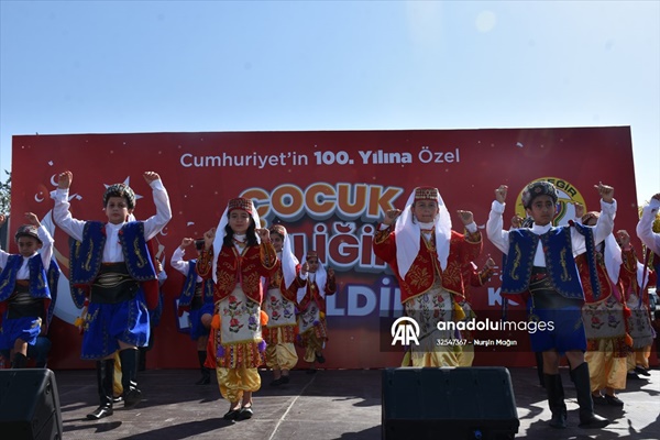 Yüreğir'de "Çocuk Şenliği" düzenlendi