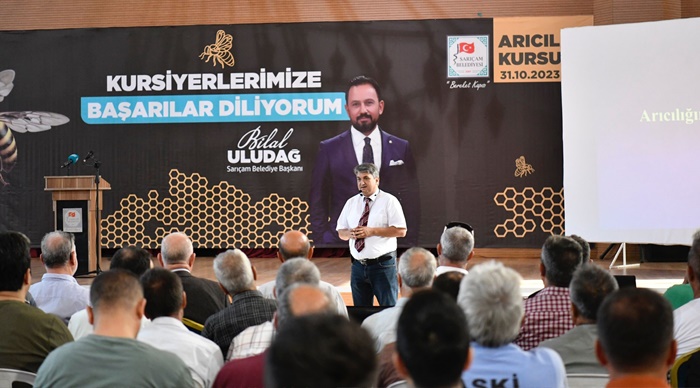 Sarıçam Belediyesi’nden Teorik Ve Uygulamalı Arıcılık Eğitimi