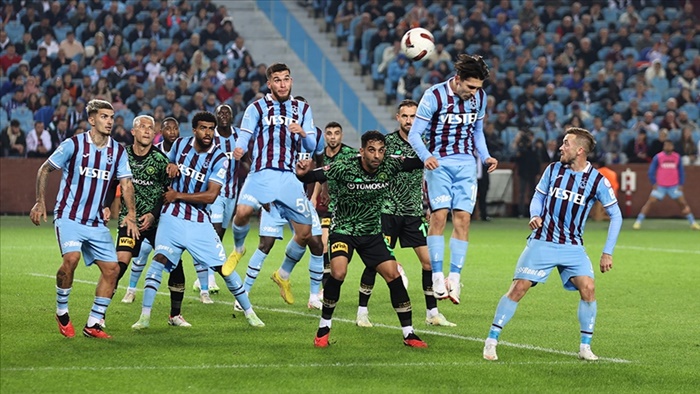 Kasımpaşa, deplasmanda Trabzonspor'u 3-2 yendi