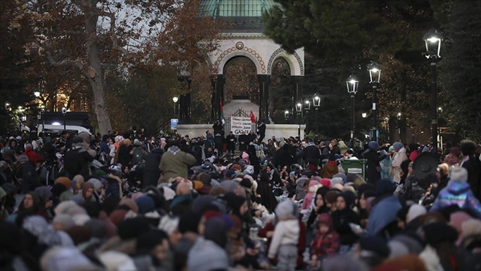 "Sizinle İftar Gazzeli Kardeşlerimizle İftihar Ediyoruz" programında toplu iftar yapıldı