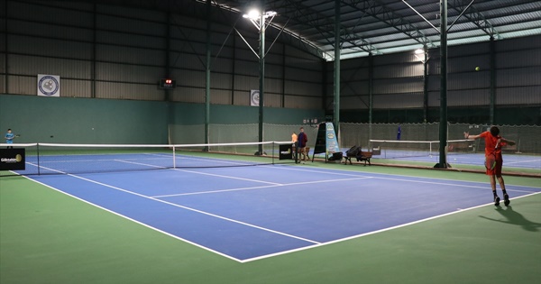 Adana'da 14 Yaş Milli Takım Belirleme Tenis Turnuvası başladı