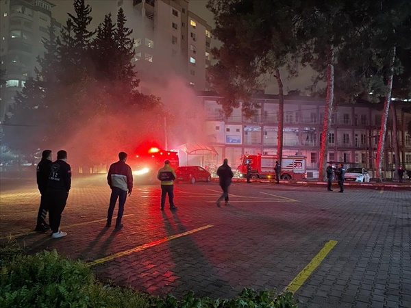 Adana'da hastane binasının arşivinde çıkan yangın kontrol altına alındı