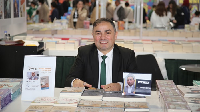 BİK Adana Şube Müdürü Dr. Oranlı, Çukurova 16. Kitap Fuarı'nda okurlarıyla buluştu