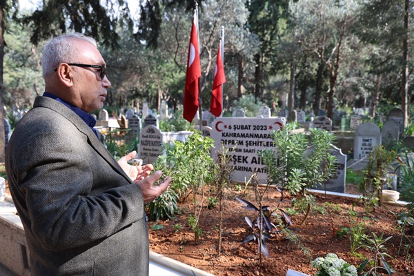 Baba Şimşek: "Benim için bu deprem bugün gibi, aynı acıyı yaşıyoruz..."