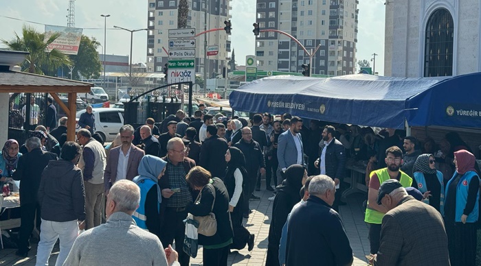 Yüreğir Müftülüğü Filistin İçin Hayır Çarşısı düzenledi