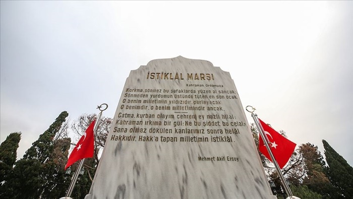 İstiklal Marşı 103 yıl önce bugün kabul edildi