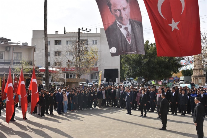 Adana, Mersin ve Hatay'ın ilçelerinde Çanakkale Zaferi'nin 109. yıl dönümü kutlandı