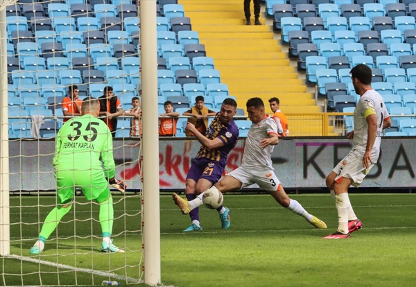 Adanaspor, evinde karşılaştığı Eyüpspor’u 1-0 mağlup etti.