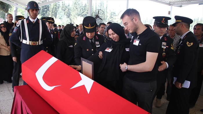 Şehit Jandarma Astsubay Kıdemli Başçavuş Çullu, Adana'da son yolculuğuna uğurlandı