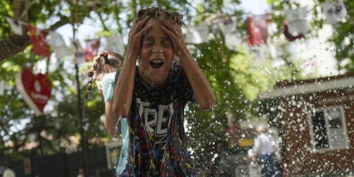 Adana’da sıcaklıklar yeniden yükseliyor: Hissedilen sıcaklık 50 dereceye yaklaşacak