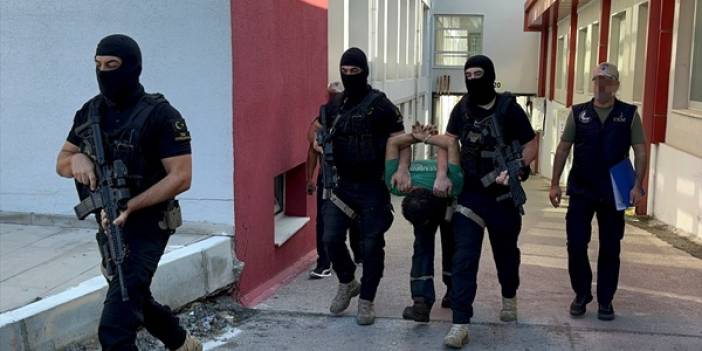 Adana’da şafak operasyonu: Özel harekat kapıları koçbaşıyla kırdı, 58 tutuklama
