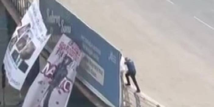 Adana'da köprüye NATO protestosu için pankart asan şahıs gözaltına alındı