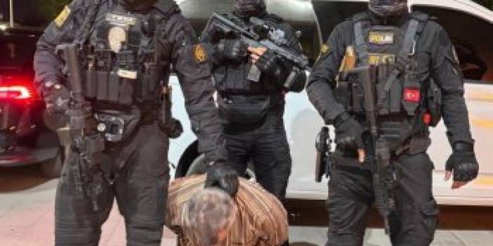 10 yıldır Kırmızı Bültenle aranan FETÖ mensubu terörist B.K., Afyonkarahisar’da yakalandı.