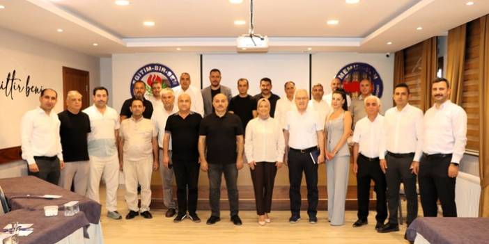 EĞİTİM-BİR-SEN Adana’da Mustafa Sarıgeçili Adaylığını Açıkladı!