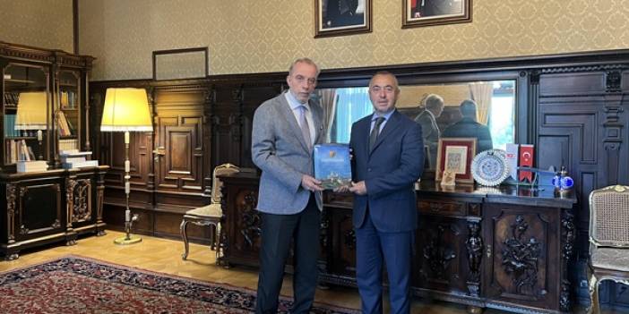 Macaristan Fahri Konsolosu Şahbaz'dan Büyükelçi Dr. Gürsel Dönmez'e Ziyaret
