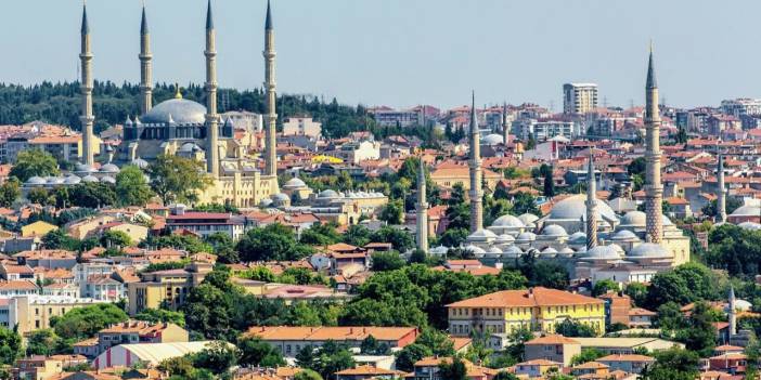 Edirne'nin en çok ziyaret edilen-bilinen 3 camisi bir arada.