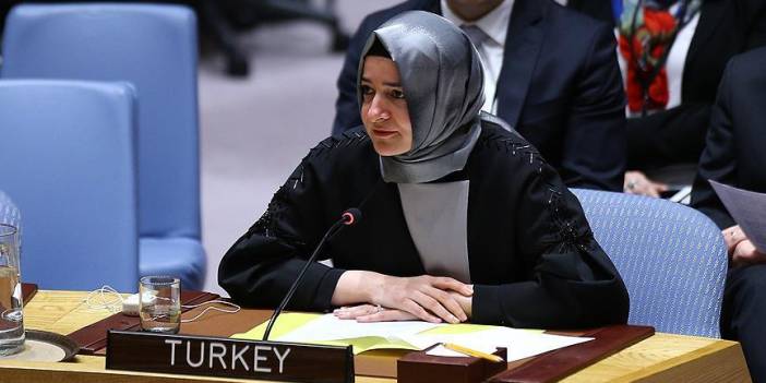 Fon Dip’ci Fatma Betül Sayan Kaya, Lütfen İstifa Etti
