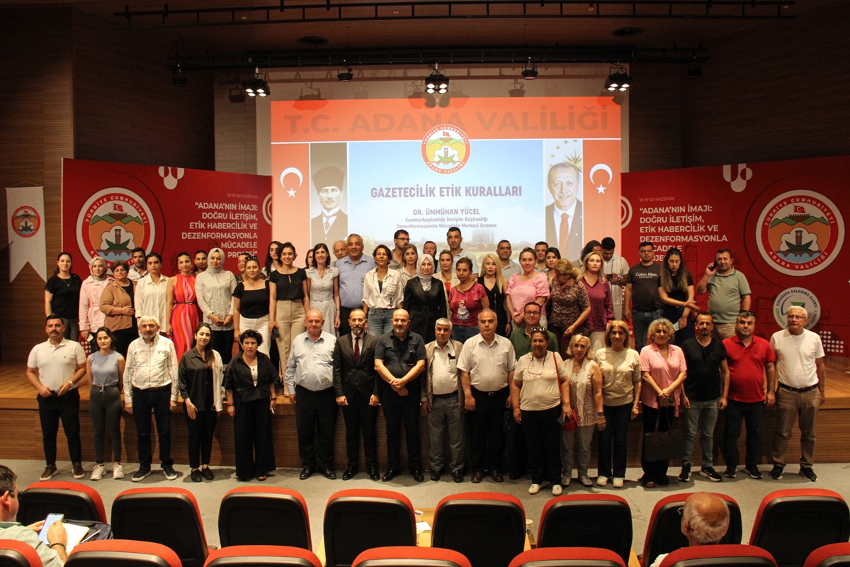 dezenformasyonla-topyekun-bir-mucadele.jpg