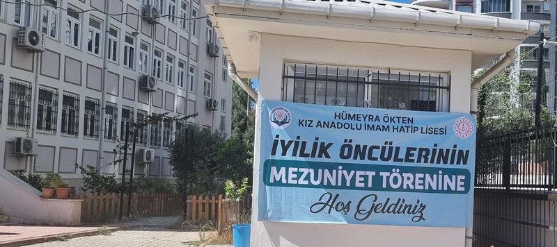 humeyra-okten-kiz-anadolu-imam-hatip-2.jpg