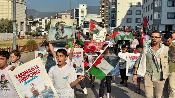 sumud-filosuna-destek.jpg