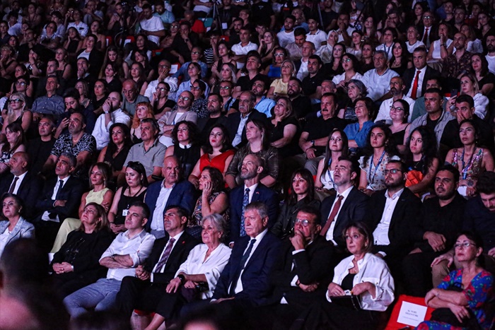 orhan-kemal-emek-odulleri.jpg