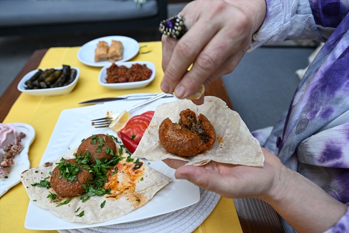 adana-icli-kofte-1.jpg