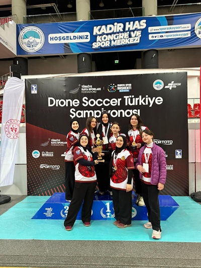 stanbul-sehit-omer-halisdemir-kiz-ihl.jpeg