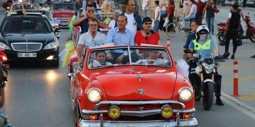 25. Uluslararası Adana Film Festivali kapsamında 'Sevgi Korteji' düzenlendi