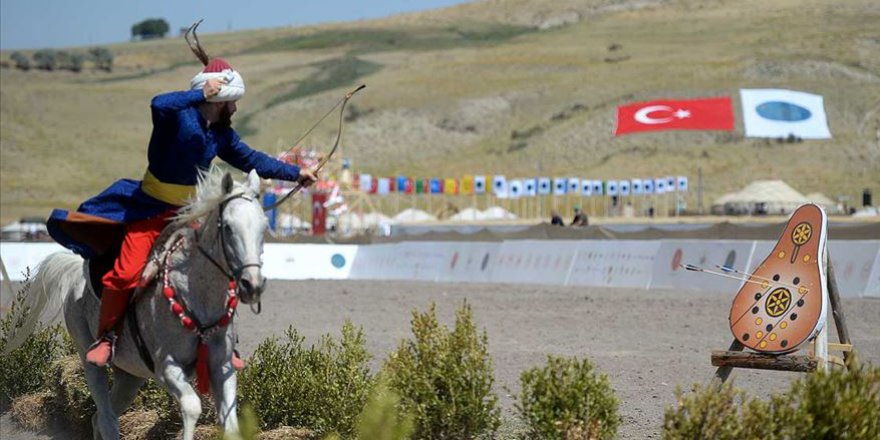 Malazgirt Zaferi etkinliklerine yoğun ilgi