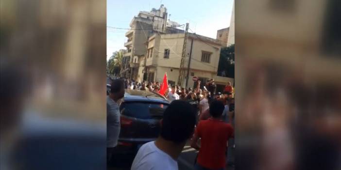 Lübnan'da Ermeni asıllı sunucunun Türkiye'ye hakaret ettiği televizyon kanalı protesto edildi