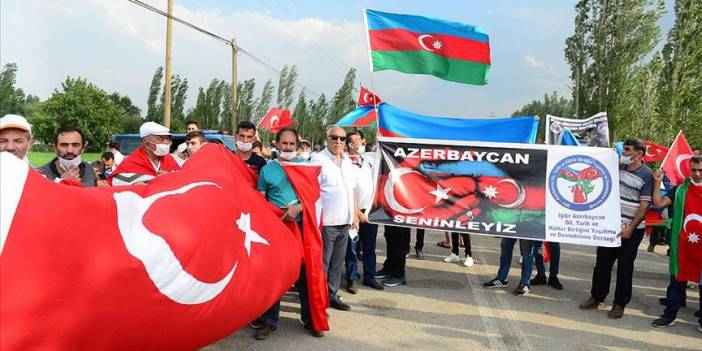 Türkiye-Ermenistan sınırında Azerbaycan'a yönelik saldırılara tepkiler sürüyor