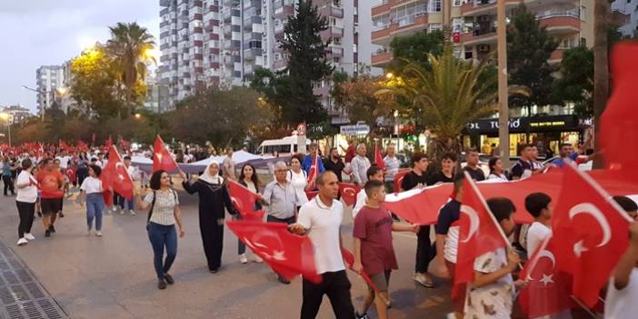 Amatör Spor Haftası Yürüyüşü T. Özal Bulvarında yapıldı.