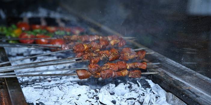 3 il 'en lezzetli ciğer kebabı'nı yaptıkları iddiasında