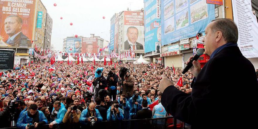 Cumhurbaşkanı Erdoğan: Sen benim şakağıma o pankartta silahı dayasan ne yazar?