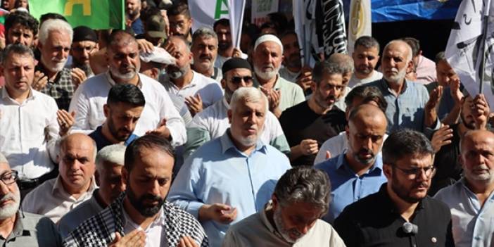 Adana'da Filistin için dua edildi