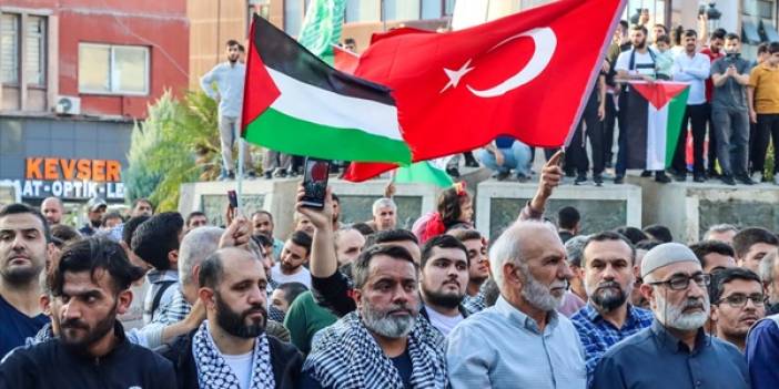 Adana'da Filistin'e destek yürüyüşü düzenlendi