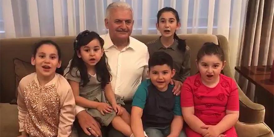 Başbakan Yıldırım'dan torunlarıyla halk oylaması mesajı