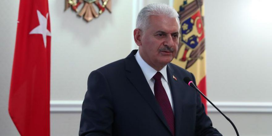 Başbakan Yıldırım: FETÖ ile mücadele hukuk içerisinde devam ediyor