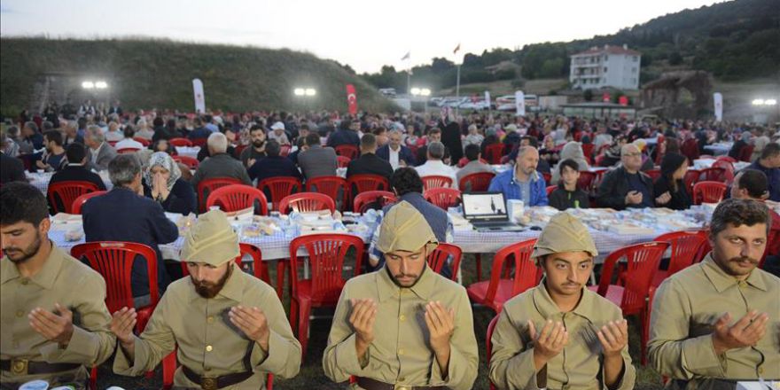 Tarihi tabyalarda iftar programı