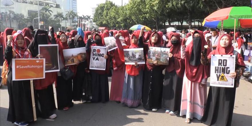 Endonezya'da Arakan protestosu