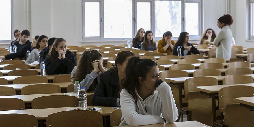 Dedelerinin dilini öğrenmeyi seçtiler