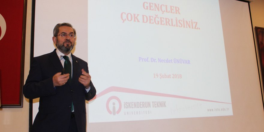 Prof. Dr. Ünüvar: “Bağımlılıkla mücadelenin en önemli unsuru aile bağı”