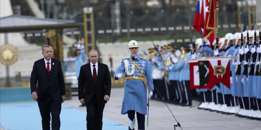 Cumhurbaşkanı Erdoğan, Putin'i resmi törenle karşıladı