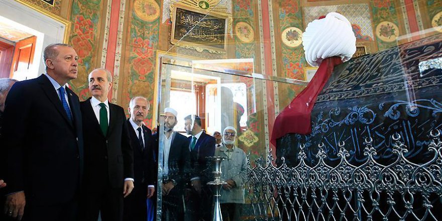 Erdoğan, restore edilen Fatih Sultan Mehmet'in türbesini açtı